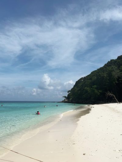 Tunamaya Beach & Spa Resort - Tioman Island — фото погоды в апреле (2026-04-29)