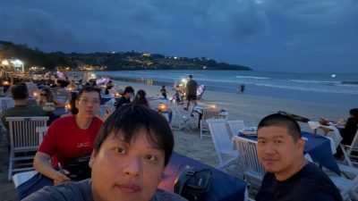 Menega Cafe, Fresh Grilled Seafood at Muaya Beach Jimbaran Bali. в январе — фото погоды (2026-01-29)