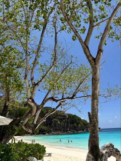 Four Seasons, Petit Anse, Seychelles в декабре — фото погоды (2025-12-03)
