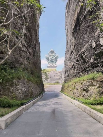 Garuda Wisnu Kencana-GWK Bali в июне — фото погоды (2026-06-01)