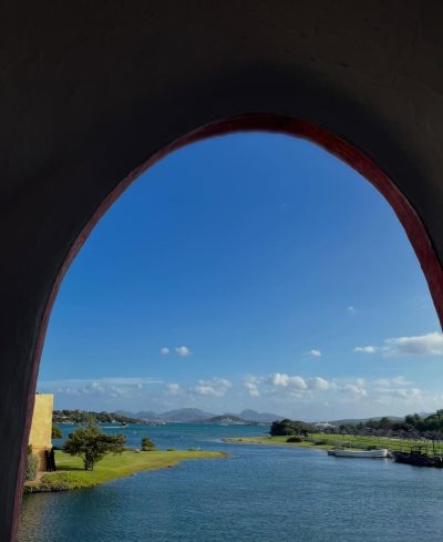 Hotel Cala Di Volpe, Porto Cervo — фото погоды в апреле (2026-04-23)