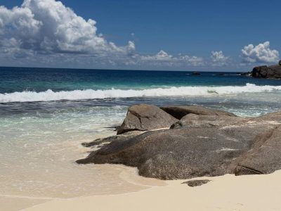 Police Bay Seychelles в марте — фото погоды (2026-03-26)