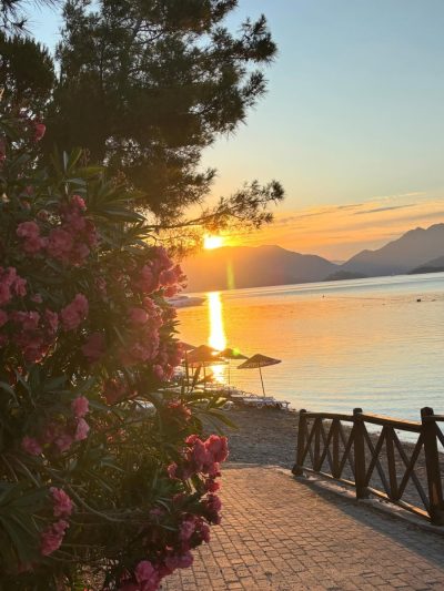 Marmaris İcmeler Koyu в июне — фото погоды (2026-06-13)