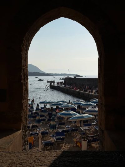 Cefalù, Sicilia в январе — фото погоды (2026-01-23)