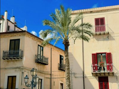 Cefalù, Sicilia в марте — фото погоды (2026-03-20)