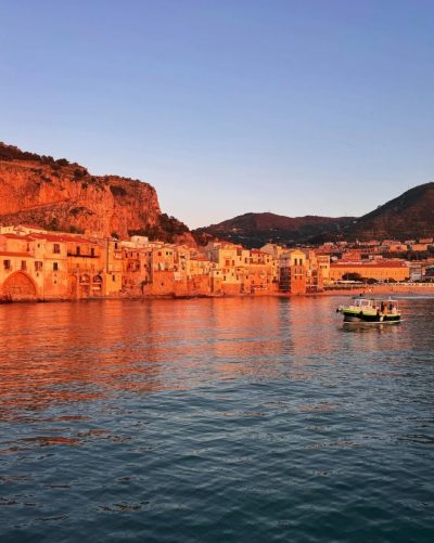 Cefalù, Sicilia в апреле — фото погоды (2026-04-29)