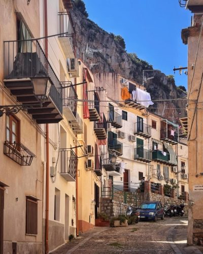 Cefalù, Sicilia в апреле — фото погоды (2026-04-30)