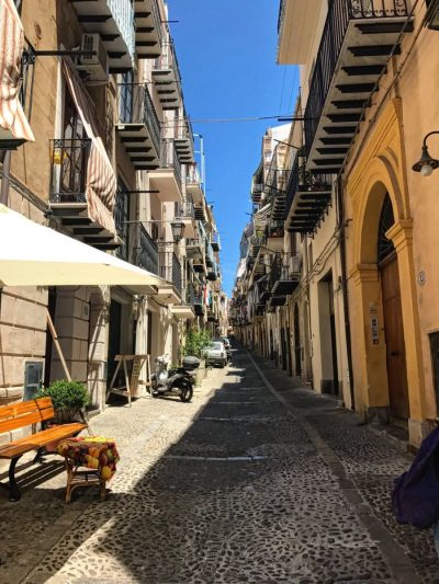 Cefalù, Sicilia в июне — фото погоды (2026-06-24)
