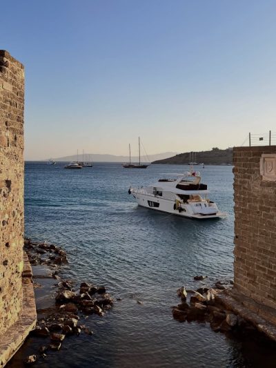 Bodrum Kalesi в сентябре — фото погоды (2025-09-30)