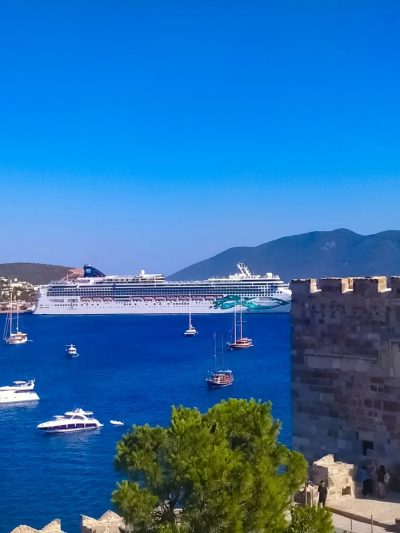 Bodrum Kalesi в октябре — фото погоды (2025-10-19)