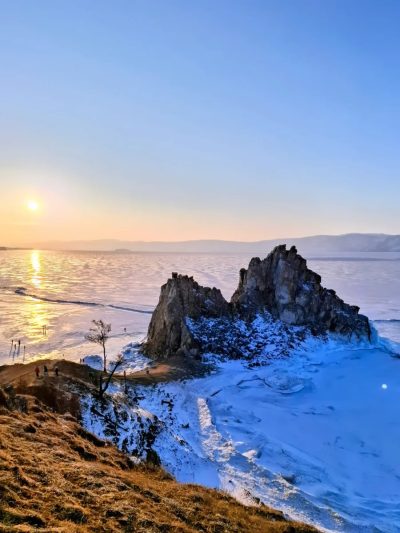 Мыс Бурхан, скала Шаманка в феврале — фото погоды (2026-02-27)