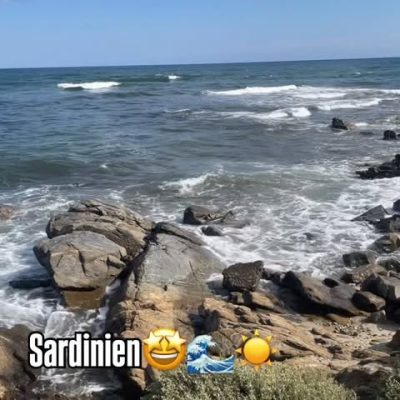 Spiaggia Cala D'Ambra San Teodoro, Sardegna в октябре — фото погоды (2025-10-16)