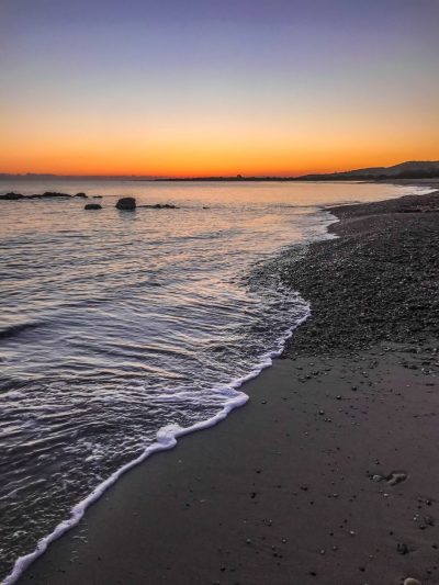Spiaggia Cala D'Ambra San Teodoro, Sardegna в январе — фото погоды (2026-01-28)