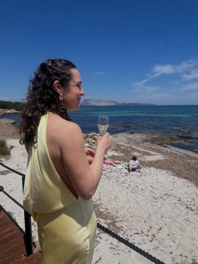 Spiaggia Cala D'Ambra San Teodoro, Sardegna в мае — фото погоды (2026-05-31)