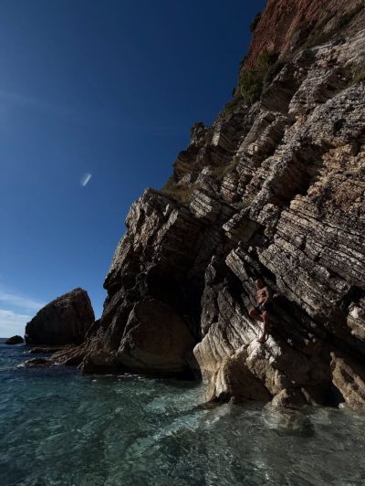 Adriatic Sea Petrovac Montenegro в октябре — фото погоды (2025-10-11)