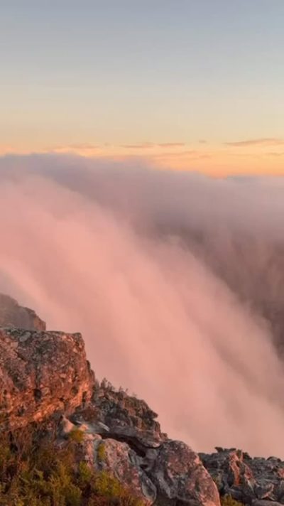 Table Mountain Peak, South Africa в апреле — фото погоды (2026-04-10)