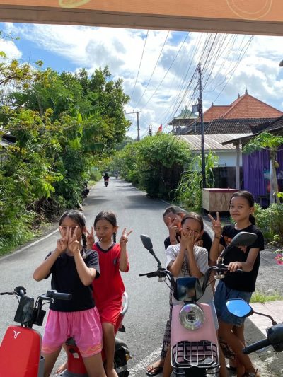 Jimbaran,Kuta Selatan,Bali в апреле — фото погоды (2026-04-27)