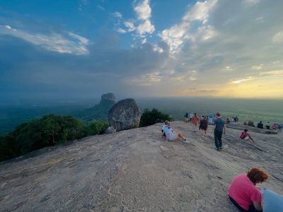 Pidurangala Rock, Sigiriya, Sri Lanka в мае — фото погоды (2026-05-02)