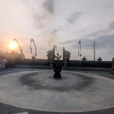 Kecak & Fire Dance Uluwatu в декабре — фото погоды (2025-12-26)