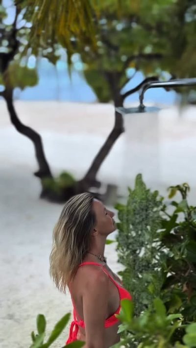 Lux Maldives - Prestige Water Villa в апреле — фото погоды (2026-04-12)