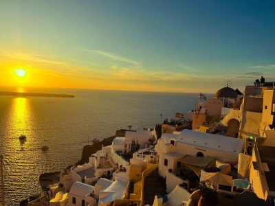 Santorini, Greece - Town Of Oia в октябре — фото погоды (2025-10-22)