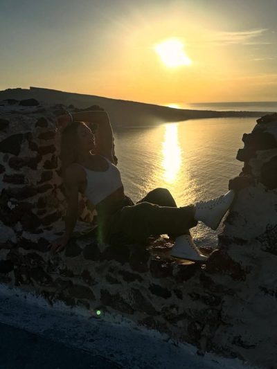 Santorini, Greece - Town Of Oia в декабре — фото погоды (2025-12-06)