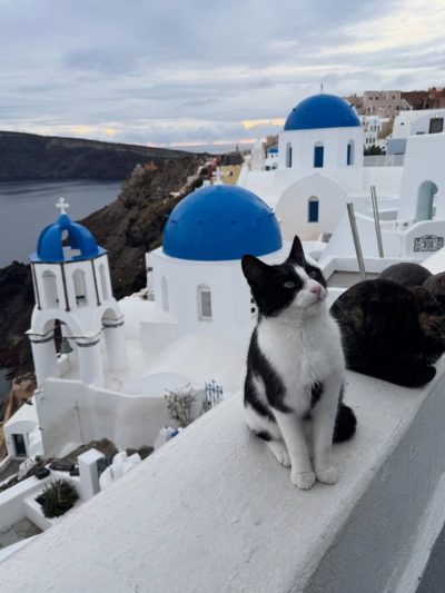 Santorini, Greece - Town Of Oia в декабре — фото погоды (2025-12-07)