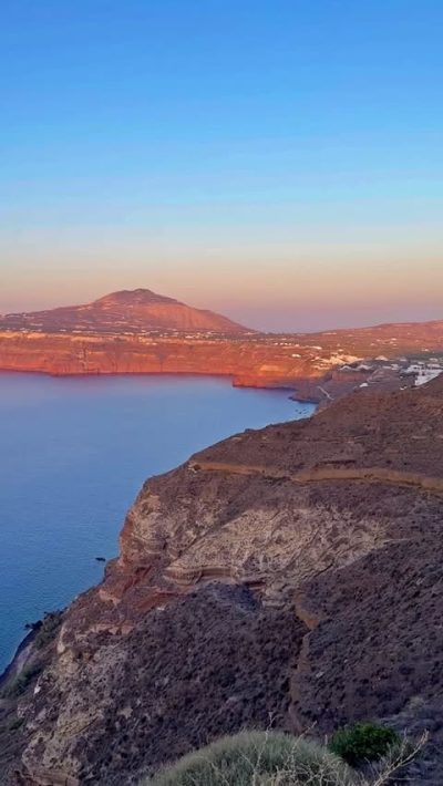 Santorini, Greece - Town Of Oia в декабре — фото погоды (2025-12-30)