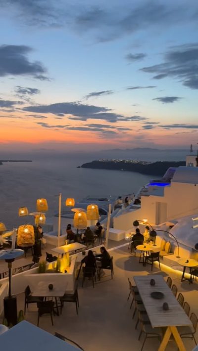 Santorini, Greece - Town Of Oia в январе — фото погоды (2026-01-02)