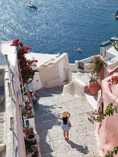 Santorini, Greece - Town Of Oia в марте — фото погоды (2026-03-12)