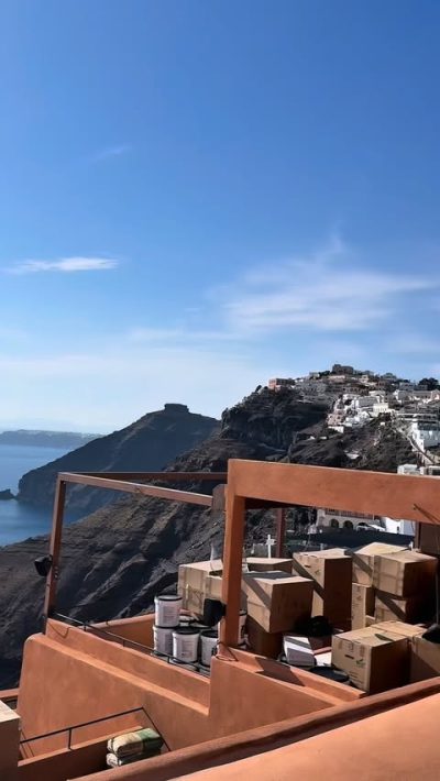 Santorini, Greece - Town Of Oia в марте — фото погоды (2026-03-25)