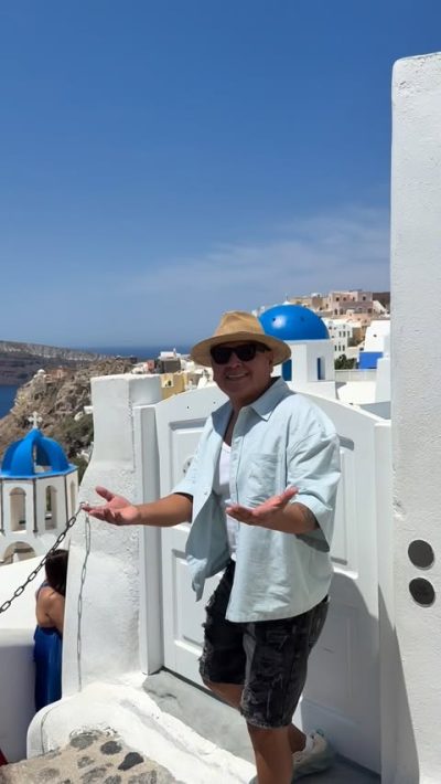 Santorini, Greece - Town Of Oia в июне — фото погоды (2026-06-04)