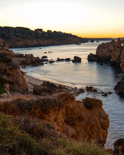 Praia dos Arrifes в апреле — фото погоды (2026-04-17)