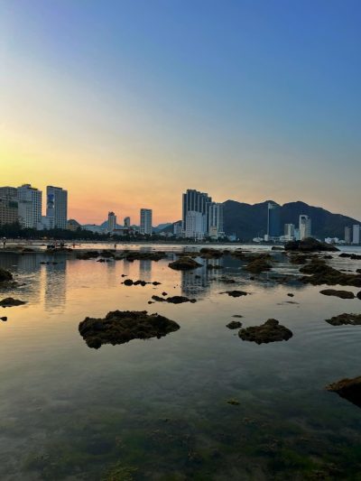 Nha Trang Beach в апреле — фото погоды (2026-04-23)