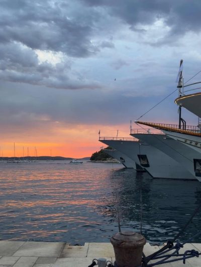 Hvar Island в июне — фото погоды (2026-06-30)