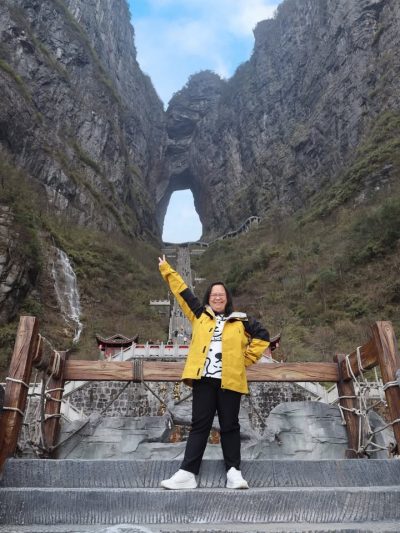 Tianmenshan National Forest Park в апреле — фото погоды (2026-04-01)