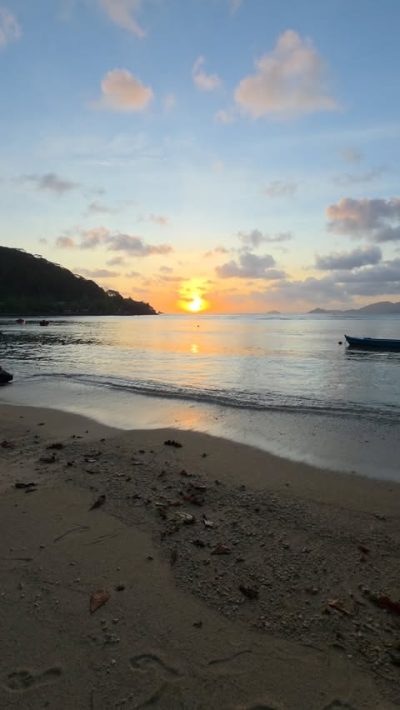 Anse À La Mouche в июле — фото погоды (2026-07-07)