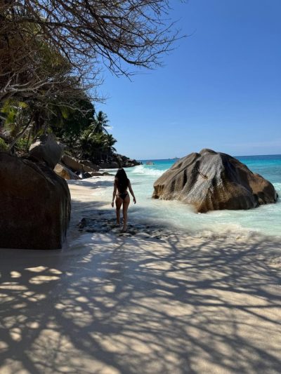 Anse Patates, La Digue, Seychelles в декабре — фото погоды (2025-12-18)