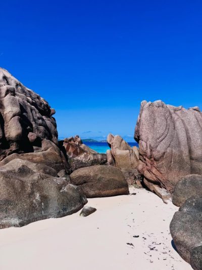 Anse Patates, La Digue, Seychelles в январе — фото погоды (2026-01-28)