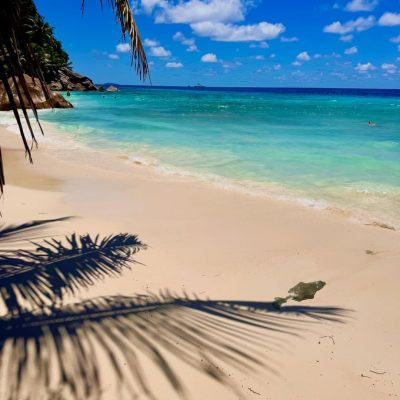 Anse Patates, La Digue, Seychelles в марте — фото погоды (2026-03-30)