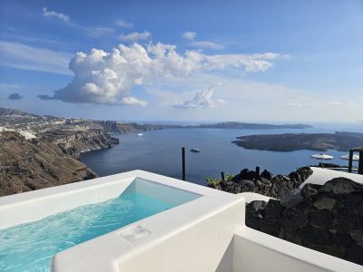 Santorini Imerovigli в апреле — фото погоды (2025-04-27)