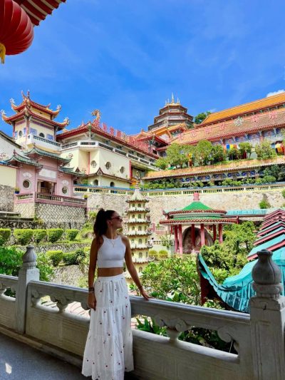 极乐寺 Kek Lok Si Temple в июне — фото погоды (2026-06-27)