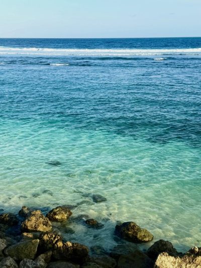 Melasti Beach, Bali в июле — фото погоды (2026-07-11)