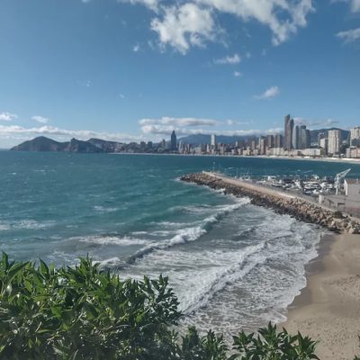 Old Town Square, Benidorm в январе — фото погоды (2026-01-24)