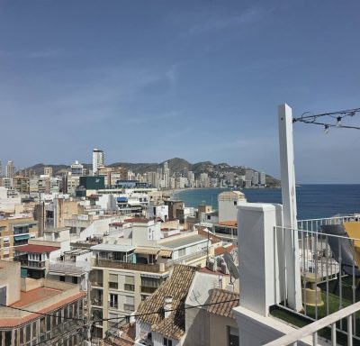 Old Town Square, Benidorm в апреле — фото погоды (2026-04-28)