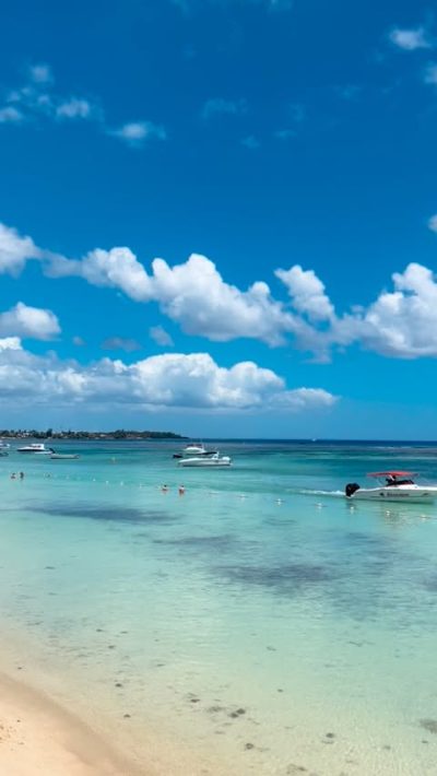 Trou aux Biches Beachcomber Golf Resort & Spa — фото погоды в марте (2026-03-25)