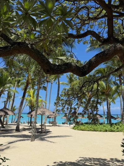Trou aux Biches Beachcomber Golf Resort & Spa — фото погоды в мае (2026-05-10)
