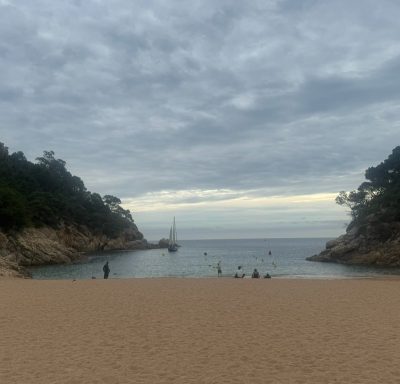 Tossa De Mar, Costa Brava Catalonia, Spain — фото погоды в октябре (2025-10-26)