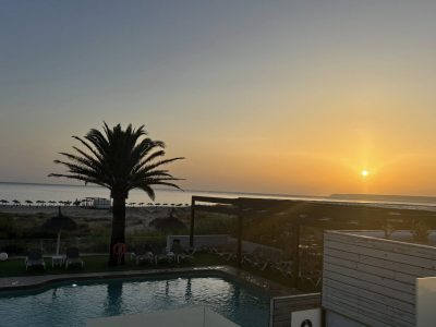 Hotel Restaurante Antonio. zahara de los Atunez. cadiz — фото погоды в июне (2025-06-19)