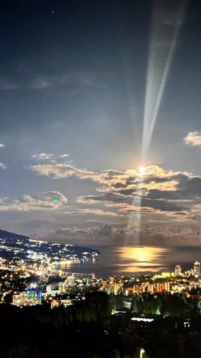Crimea, Yalta в сентябре — фото погоды (2025-09-10)